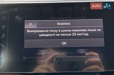 Позашляховик / Кросовер Audi e-tron 2019 в 