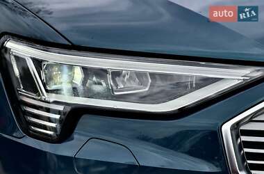 Позашляховик / Кросовер Audi e-tron 2019 в 