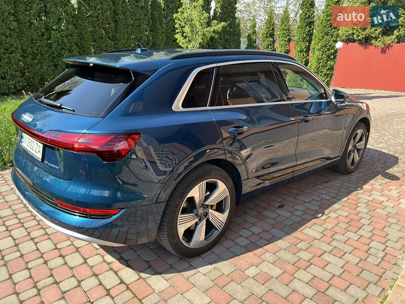 Внедорожник / Кроссовер Audi e-tron 2018 в Хмельницком фото 3 Внедорожник / Кроссовер Audi e-tron 2018 в Хмельницком