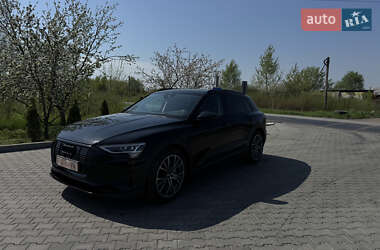 Внедорожник / Кроссовер Audi e-tron 2019 в Ужгороде