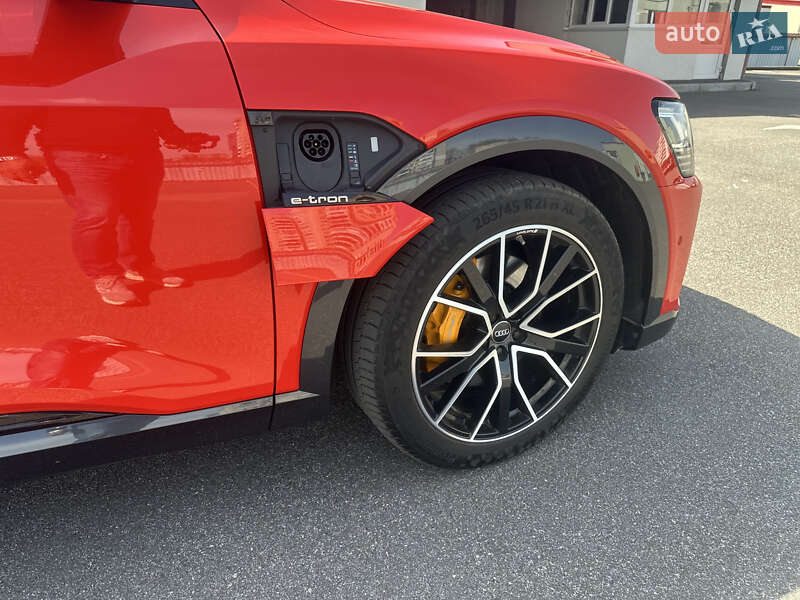 Внедорожник / Кроссовер Audi e-tron 2020 в Киеве