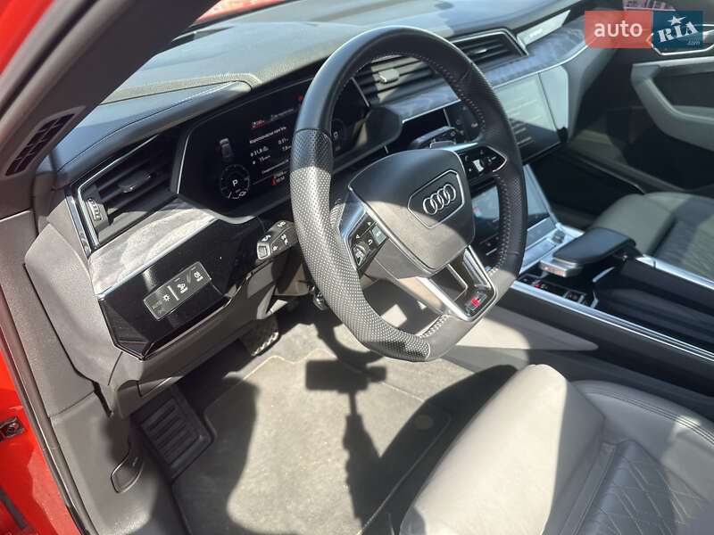 Внедорожник / Кроссовер Audi e-tron 2020 в Киеве