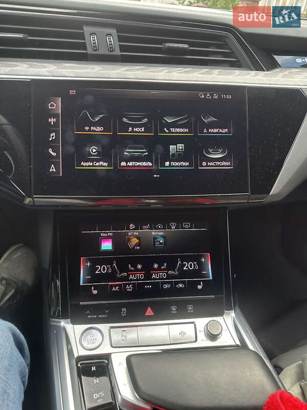 Внедорожник / Кроссовер Audi e-tron 2020 в Киеве