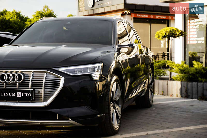 Позашляховик / Кросовер Audi e-tron 2019 в Ужгороді