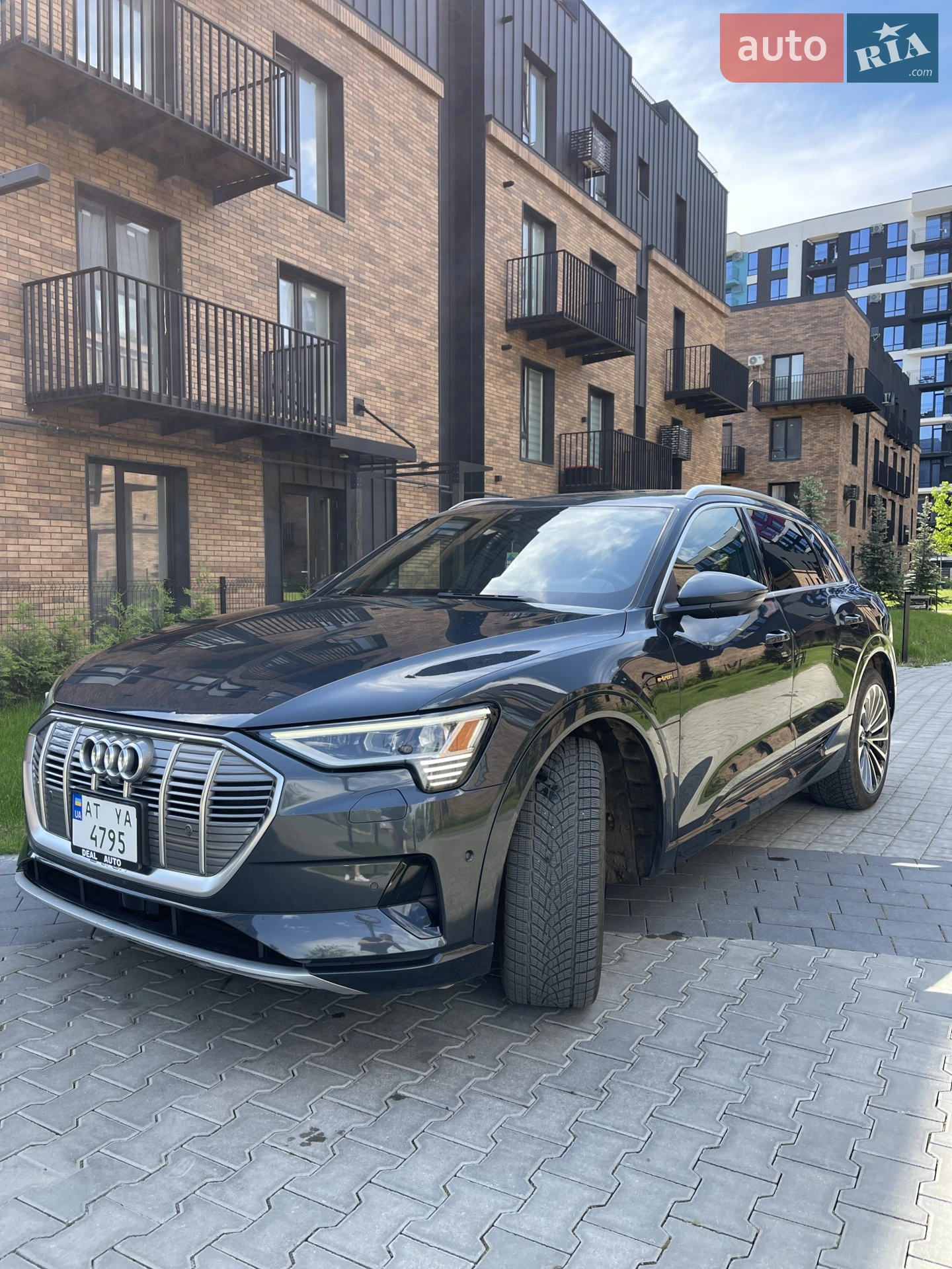 2019 Audi e-tron - мініатюра 4