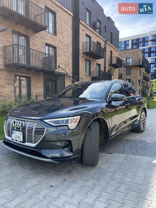 Позашляховик / Кросовер Audi e-tron 2019 в Івано-Франківську
