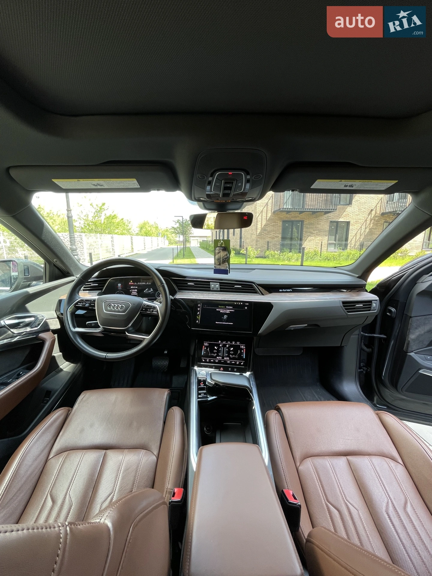 2019 Audi e-tron - мініатюра 3