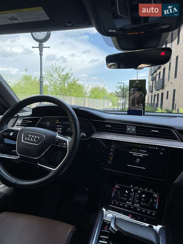 Позашляховик / Кросовер Audi e-tron 2019 в Івано-Франківську