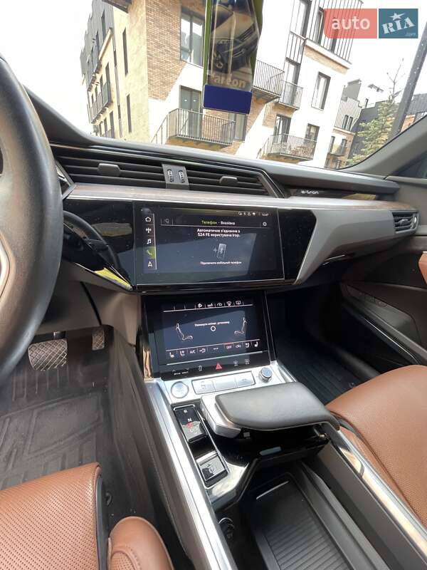 Позашляховик / Кросовер Audi e-tron 2019 в Івано-Франківську