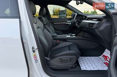 Внедорожник / Кроссовер Audi e-tron 2020 в 
