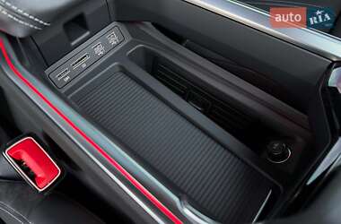 Внедорожник / Кроссовер Audi e-tron 2020 в 