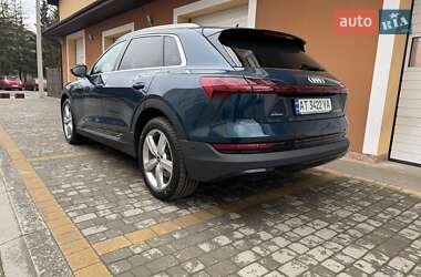 Внедорожник / Кроссовер Audi e-tron 2020 в 