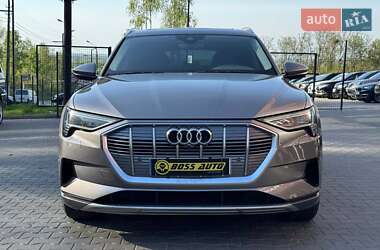 Позашляховик / Кросовер Audi e-tron 2019 в 