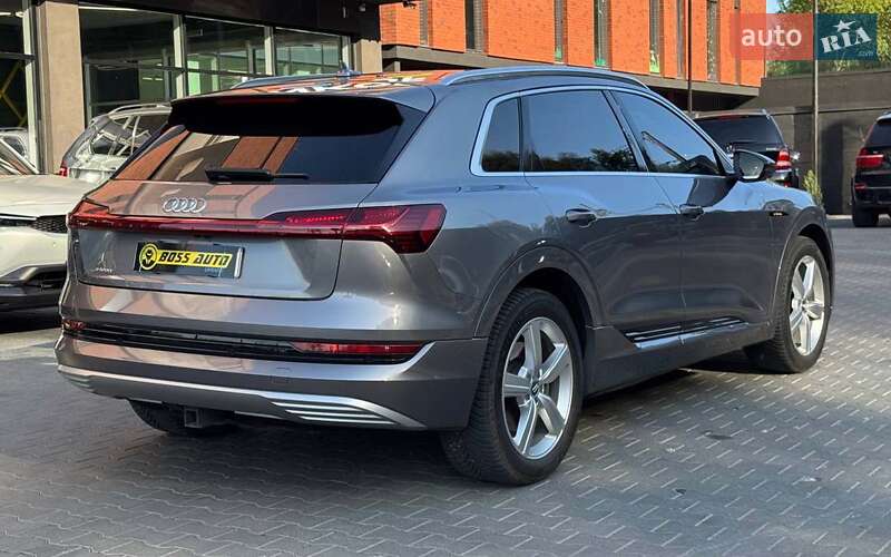 Внедорожник / Кроссовер Audi e-tron 2019 в Черновцах