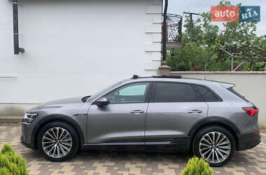 Позашляховик / Кросовер Audi e-tron 2020 в 