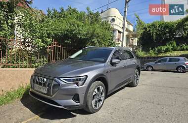 Внедорожник / Кроссовер Audi e-tron 2020 в 