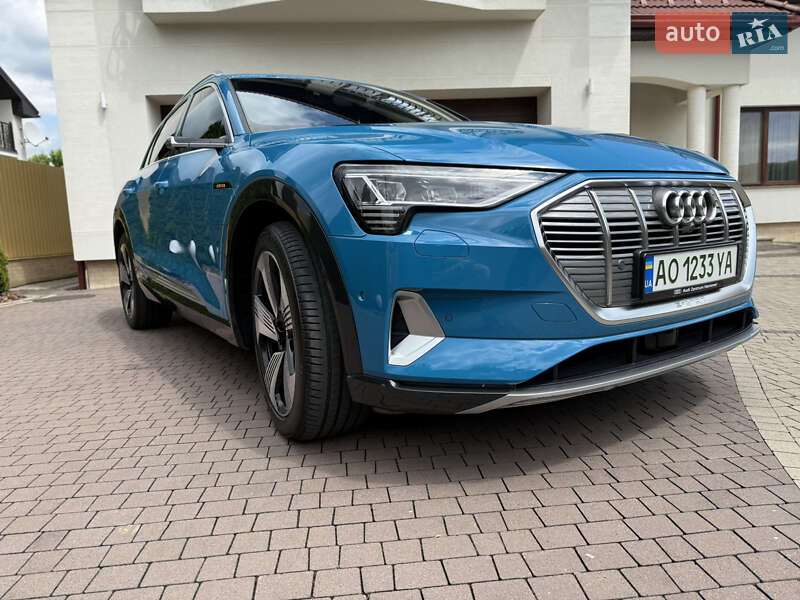 Audi e-tron 2019