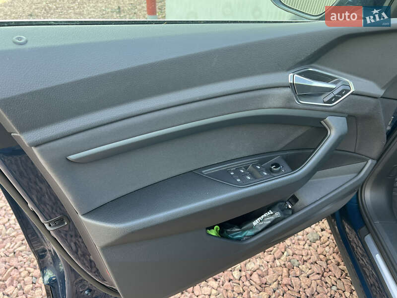 Внедорожник / Кроссовер Audi e-tron 2020 в Городке