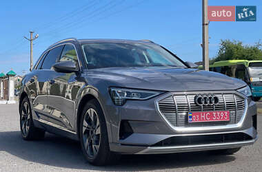 Внедорожник / Кроссовер Audi e-tron 2019 в 