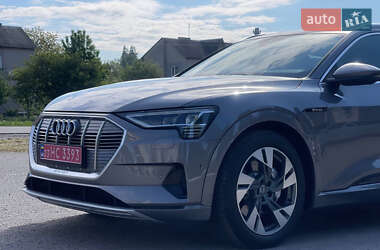 Внедорожник / Кроссовер Audi e-tron 2019 в 