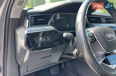 Внедорожник / Кроссовер Audi e-tron 2019 в 