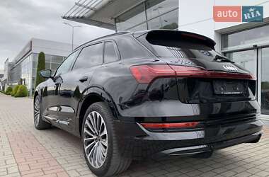 Позашляховик / Кросовер Audi e-tron 2020 в 