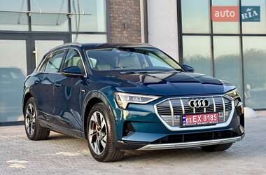 Внедорожник / Кроссовер Audi e-tron 2021 в 