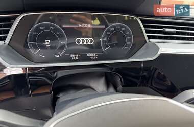 Внедорожник / Кроссовер Audi e-tron 2019 в 