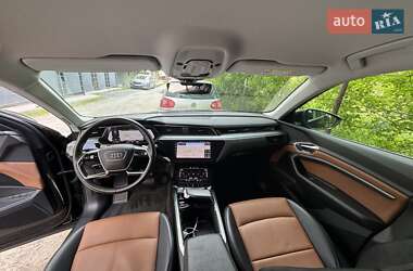 Позашляховик / Кросовер Audi e-tron 2019 в Львові