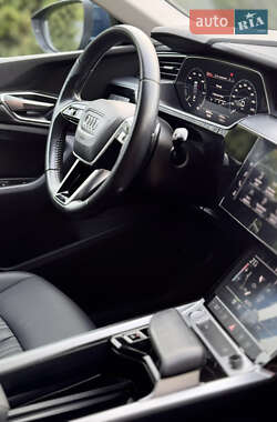 Внедорожник / Кроссовер Audi e-tron 2019 в 