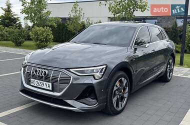 Позашляховик / Кросовер Audi e-tron 2020 в Мукачевому
