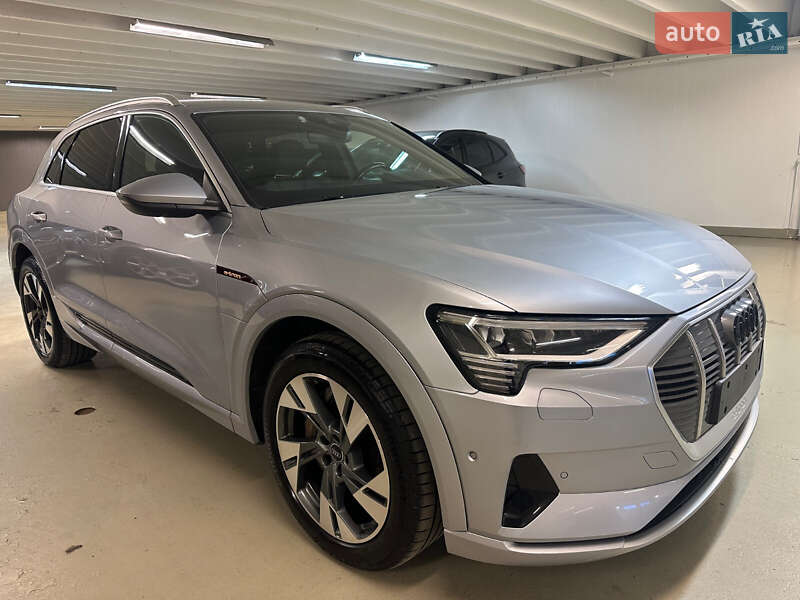 Audi e-tron 2021