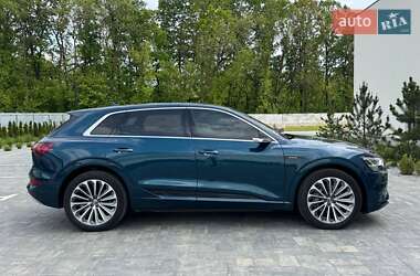 Внедорожник / Кроссовер Audi e-tron 2019 в 