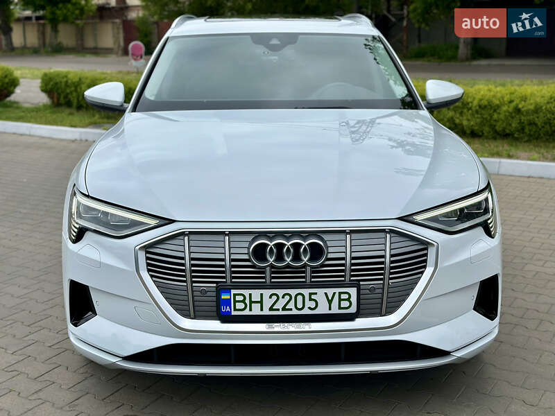 Внедорожник / Кроссовер Audi e-tron 2019 в Одессе