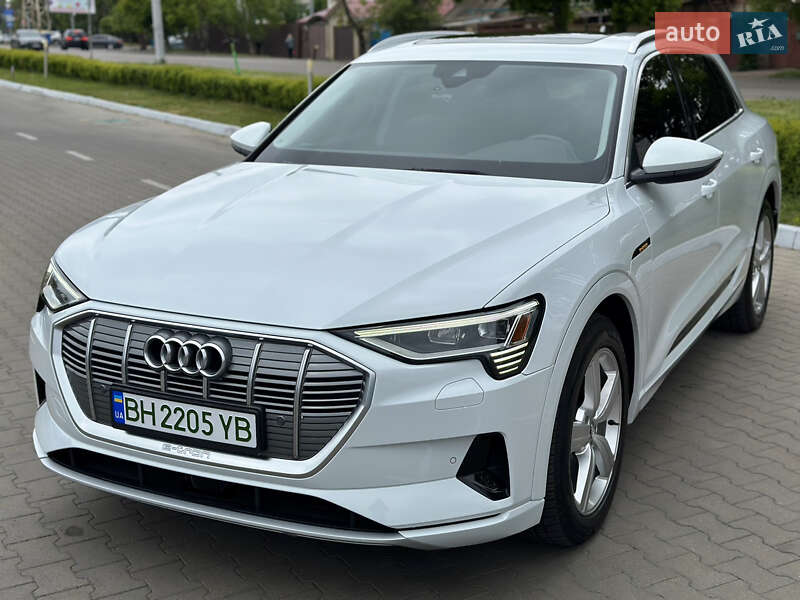 Внедорожник / Кроссовер Audi e-tron 2019 в Одессе