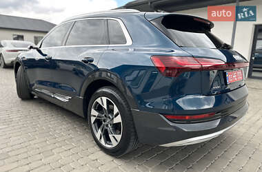Внедорожник / Кроссовер Audi e-tron 2019 в 