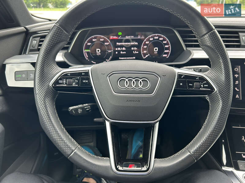 Внедорожник / Кроссовер Audi e-tron 2022 в Киеве