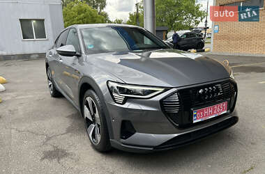 Внедорожник / Кроссовер Audi e-tron 2022 в Киеве
