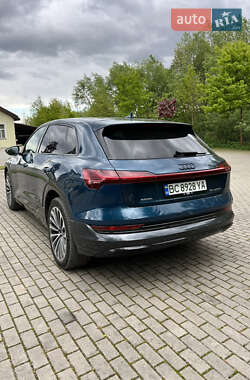 Внедорожник / Кроссовер Audi e-tron 2019 в 