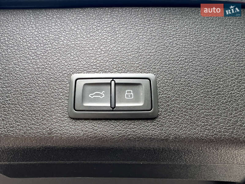 Внедорожник / Кроссовер Audi e-tron 2019 в Львове фото 11 Внедорожник / Кроссовер Audi e-tron 2019 в Львове