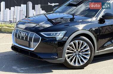 Позашляховик / Кросовер Audi e-tron 2020 в 