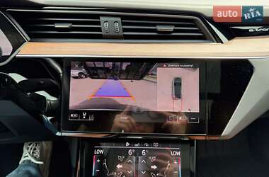 Внедорожник / Кроссовер Audi e-tron 2019 в 