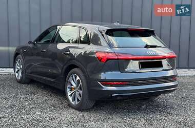 Внедорожник / Кроссовер Audi e-tron 2019 в 