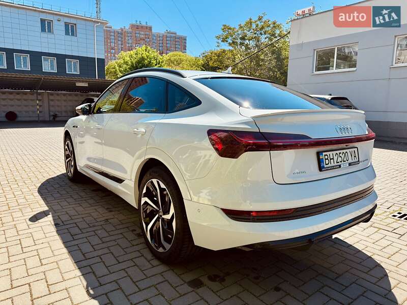 Внедорожник / Кроссовер Audi e-tron 2021 в Одессе