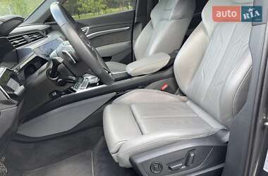 Внедорожник / Кроссовер Audi e-tron 2021 в 