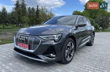 Внедорожник / Кроссовер Audi e-tron 2021 в Киеве