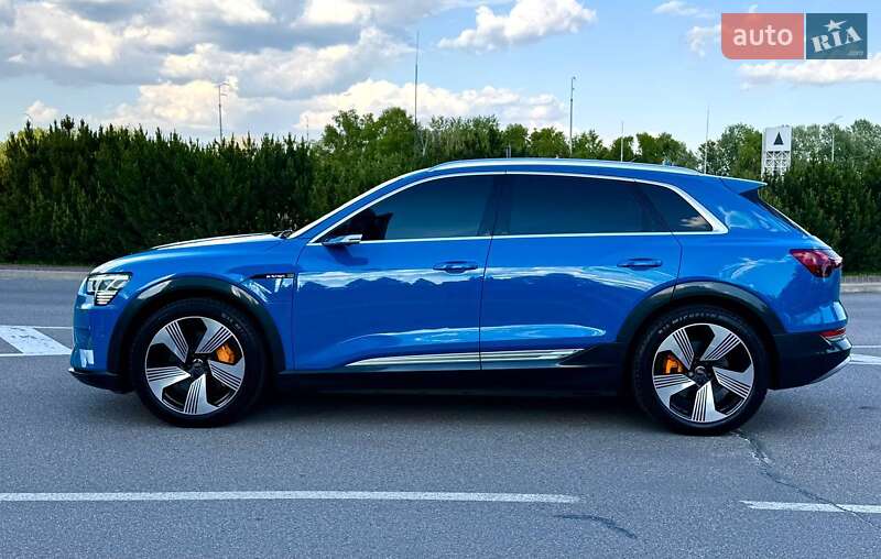 Внедорожник / Кроссовер Audi e-tron 2019 в Киеве фото 10 Внедорожник / Кроссовер Audi e-tron 2019 в Киеве
