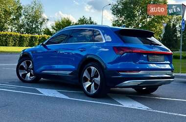 Внедорожник / Кроссовер Audi e-tron 2019 в 