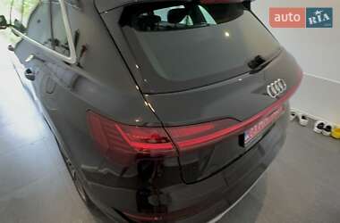 Внедорожник / Кроссовер Audi e-tron 2019 в 