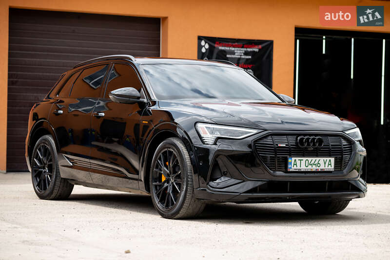 Внедорожник / Кроссовер Audi e-tron 2022 в Ивано-Франковске